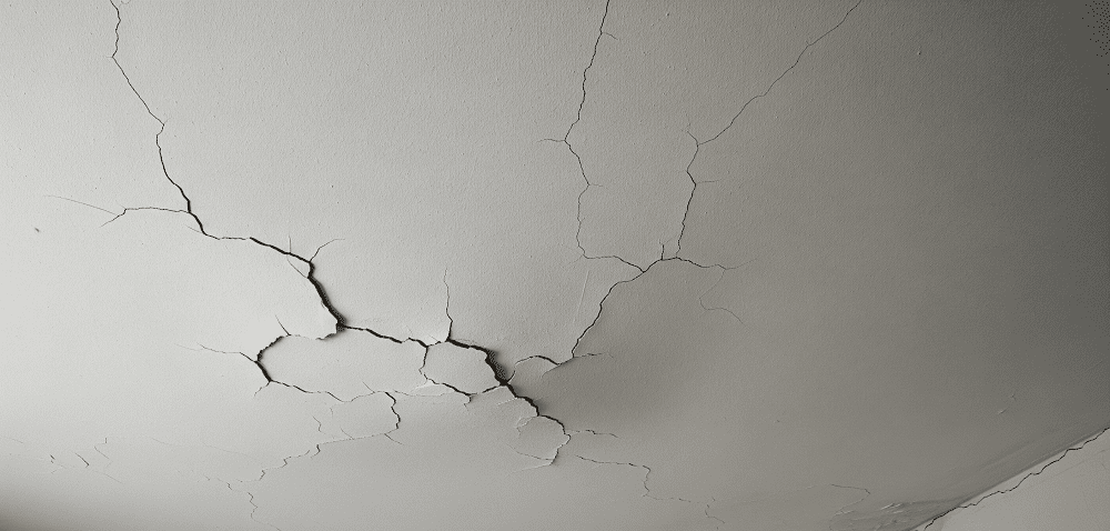 Tran-thach-cao-bi-vong-nut-do-am-lau-ngay.