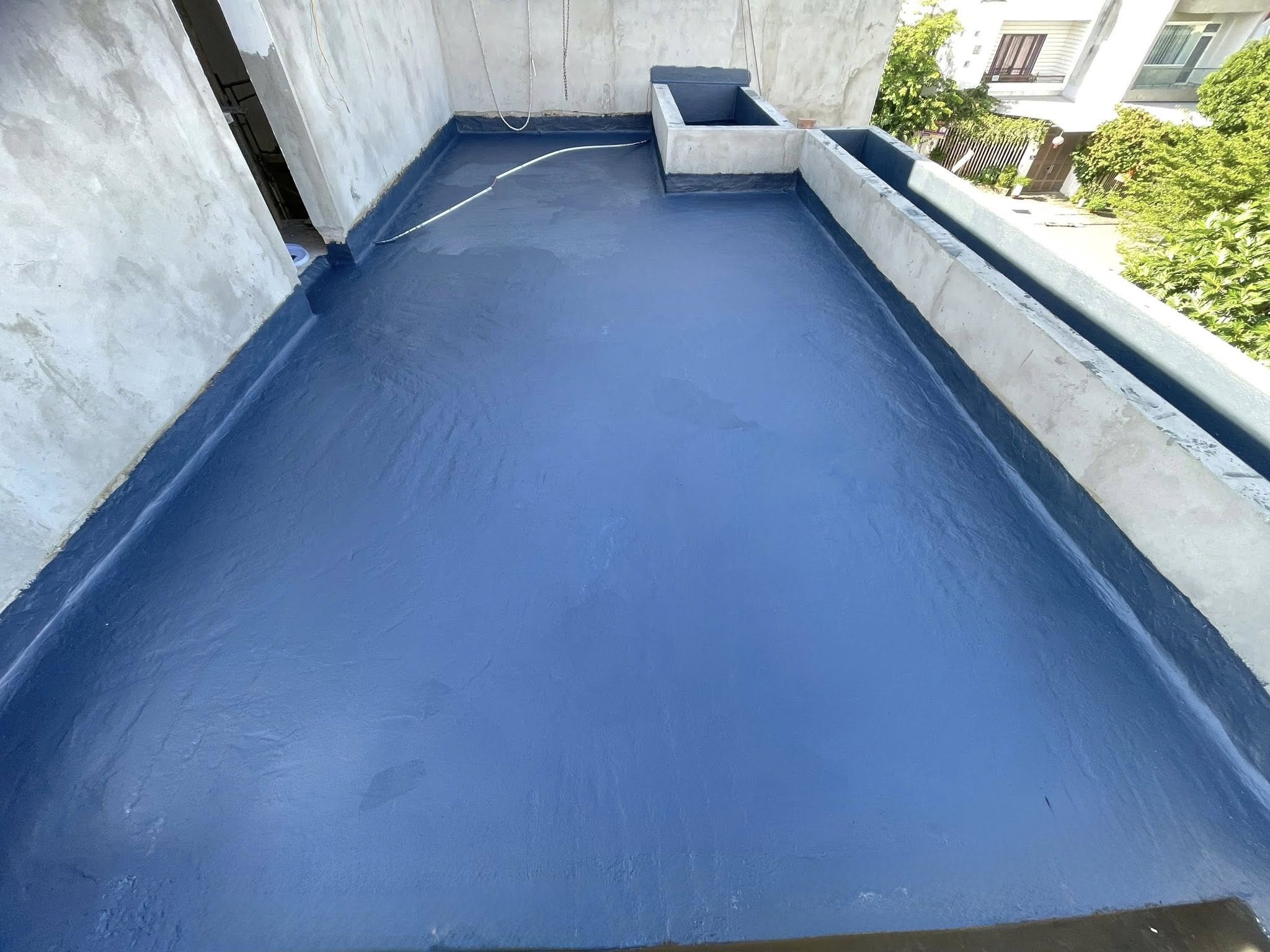 Chong-tham-mat-san-be-tong-bang-Sika